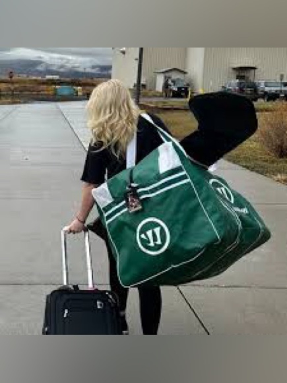 Warrior Kachinas Green Hockey Bag Sz XL 40”x20”x20”
(May 026)
